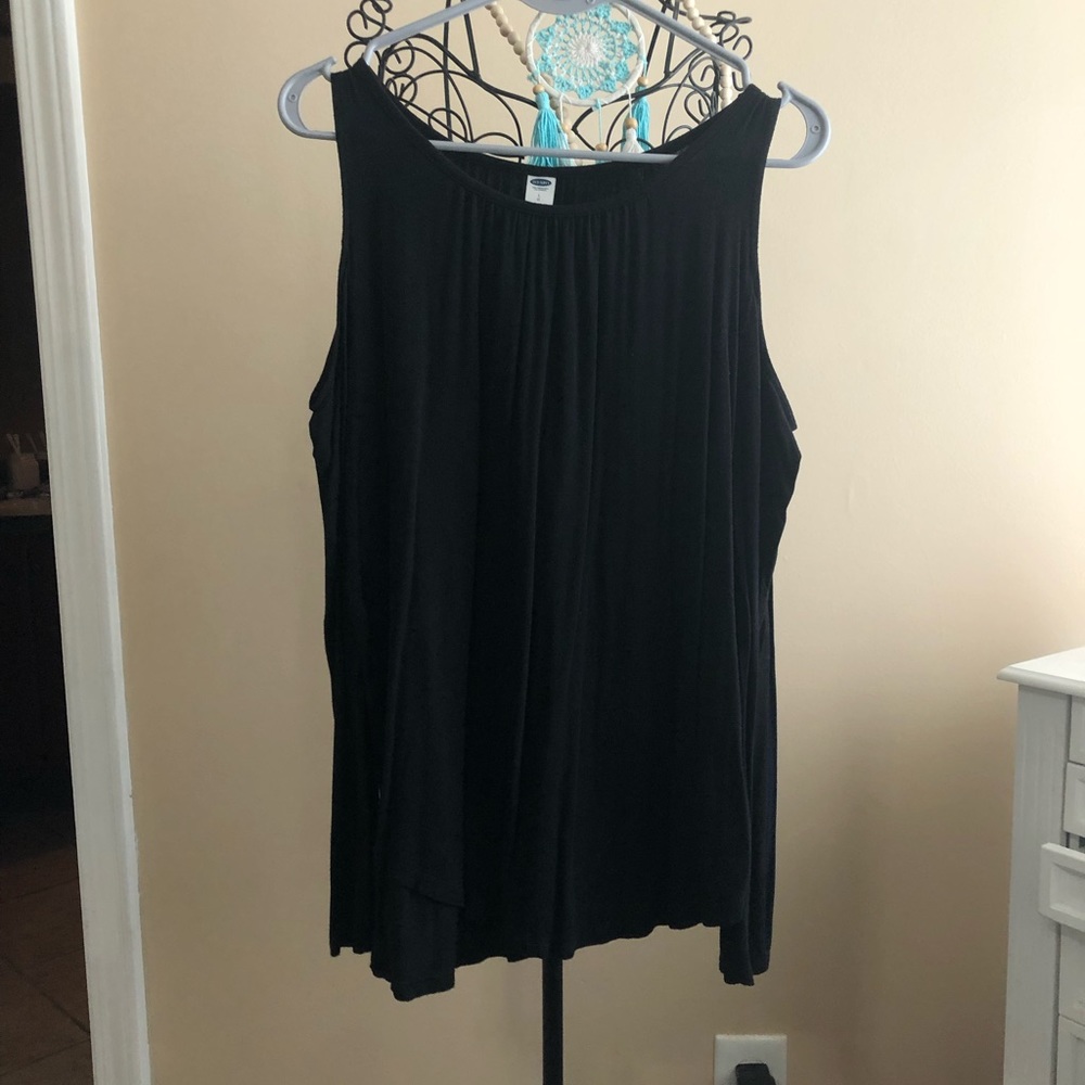 Old Navy cold shoulder top